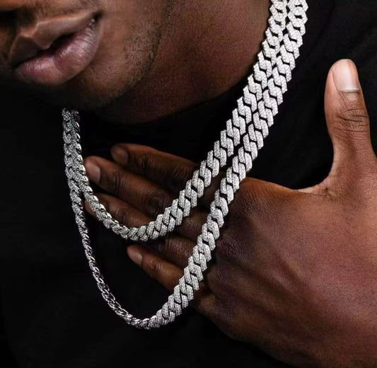 Bright Shiny Dancing Chain